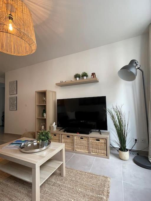 Appartement T2 La Ferte Gaucher A 200M Du Centre Esterno foto